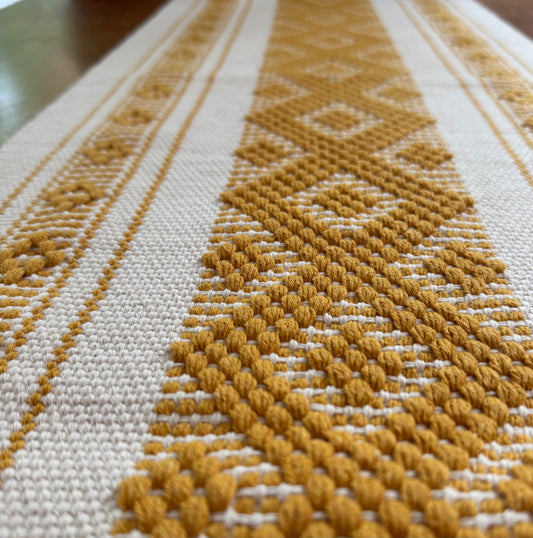 Table runner small